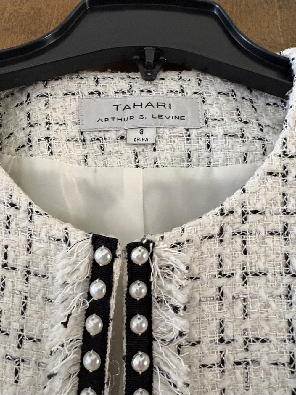 Tahari White Tweed Collarless Jacket with Black Trim and Pearl Studs - Picture 2 of 7